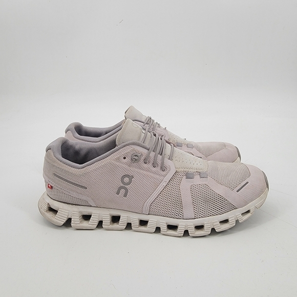 On Running Cloud 5 Size 10.5 41.5 Walking Running Sneakers Lily Frost Off White - Picture 1 of 16